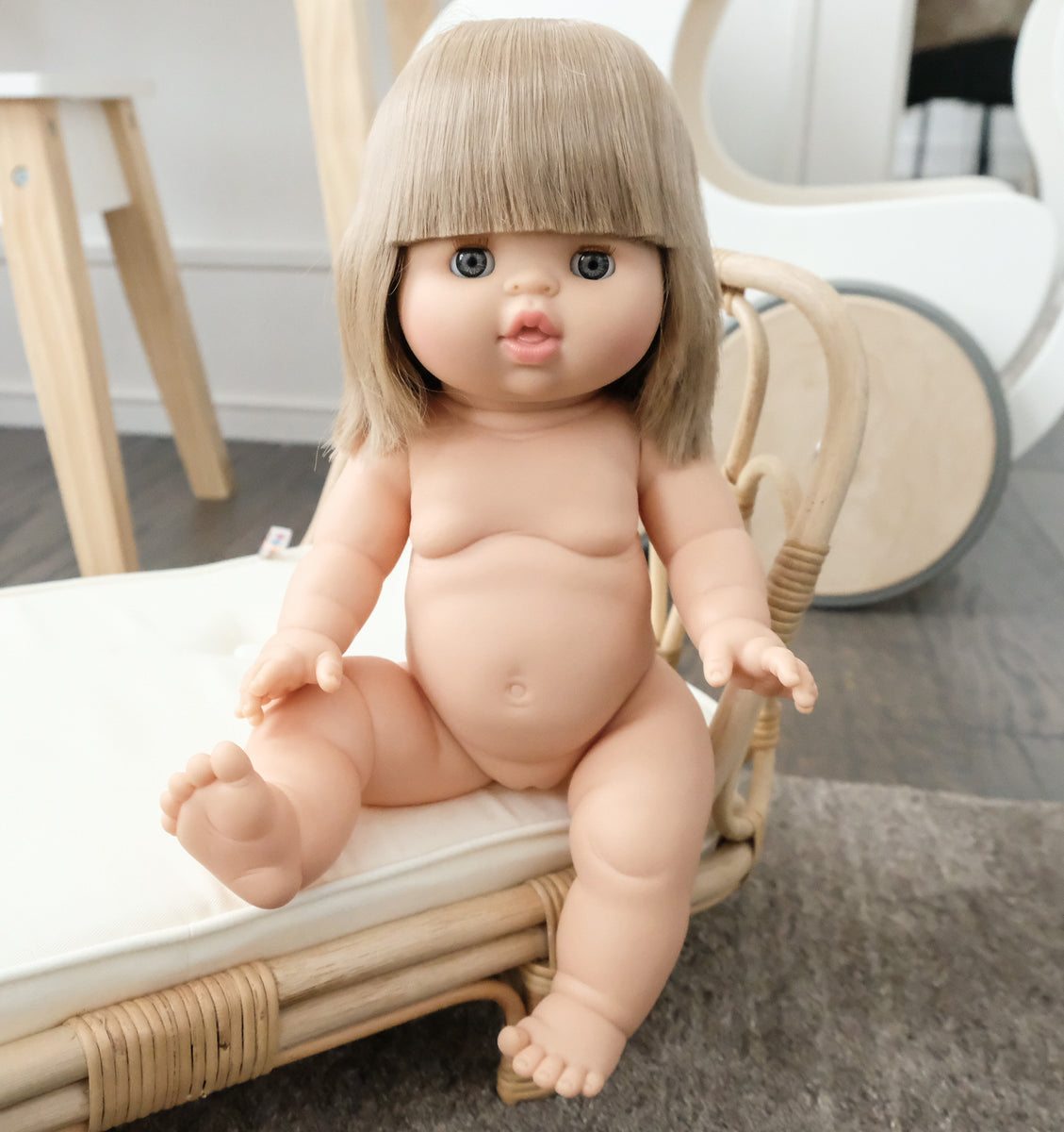 Shops MiniKane Sleepy Eyes Zoey Doll Baby Limited Edition Blonde Hair Miniland