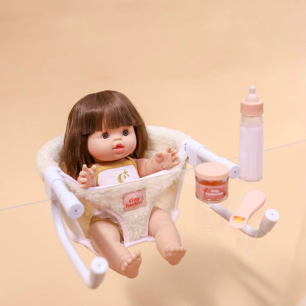 Tiny Harlow doll feeding chair lilac